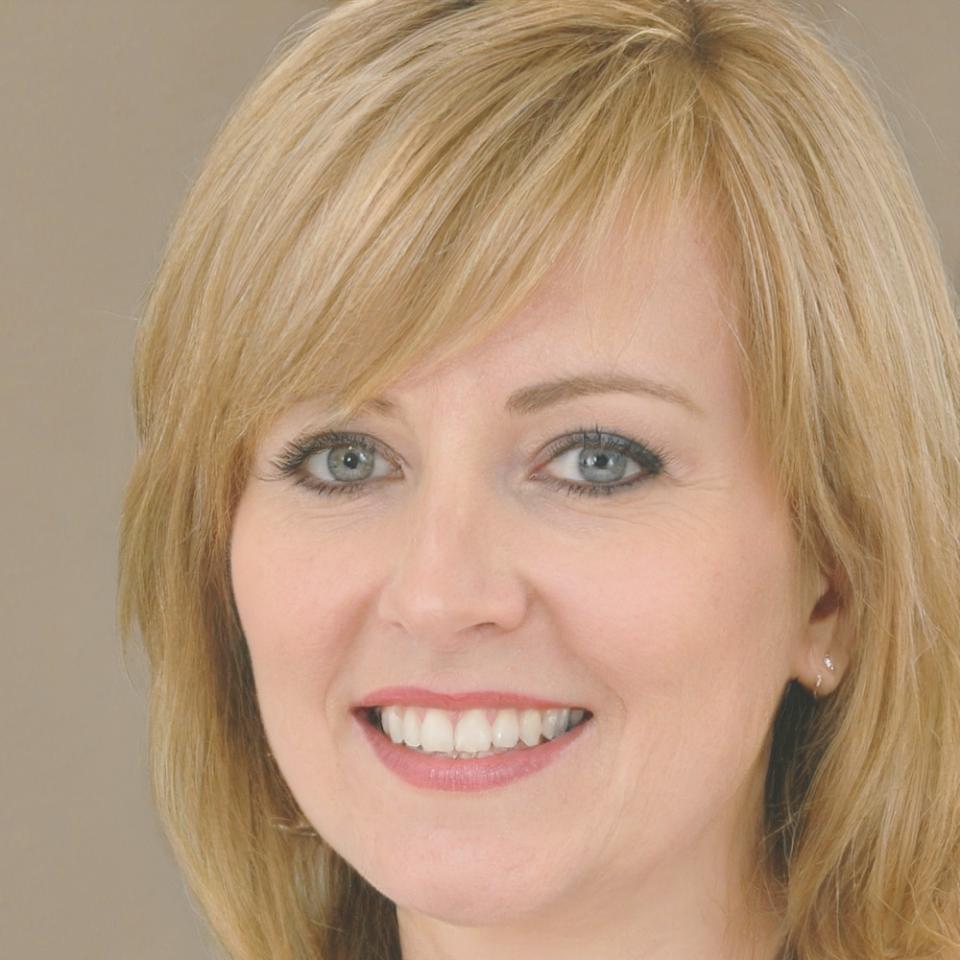 Maria Weber - Risikomanagement-Expertin